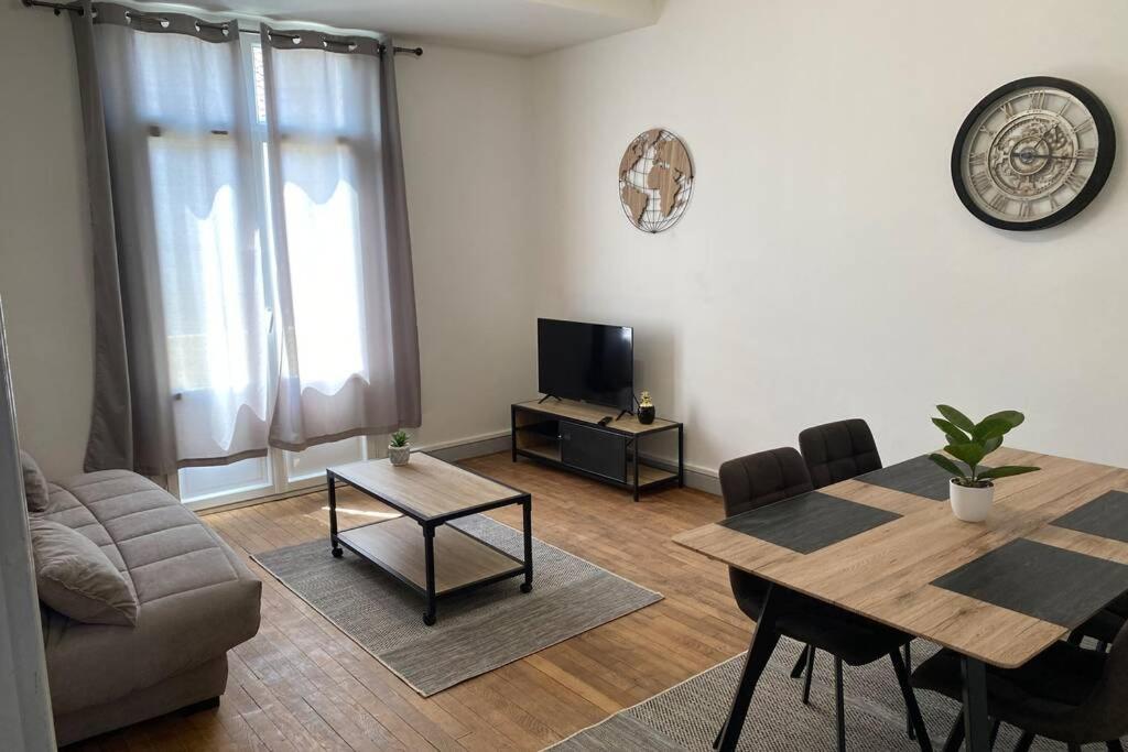 L'Appartement De Moliere N°3 Montluçon Exterior foto